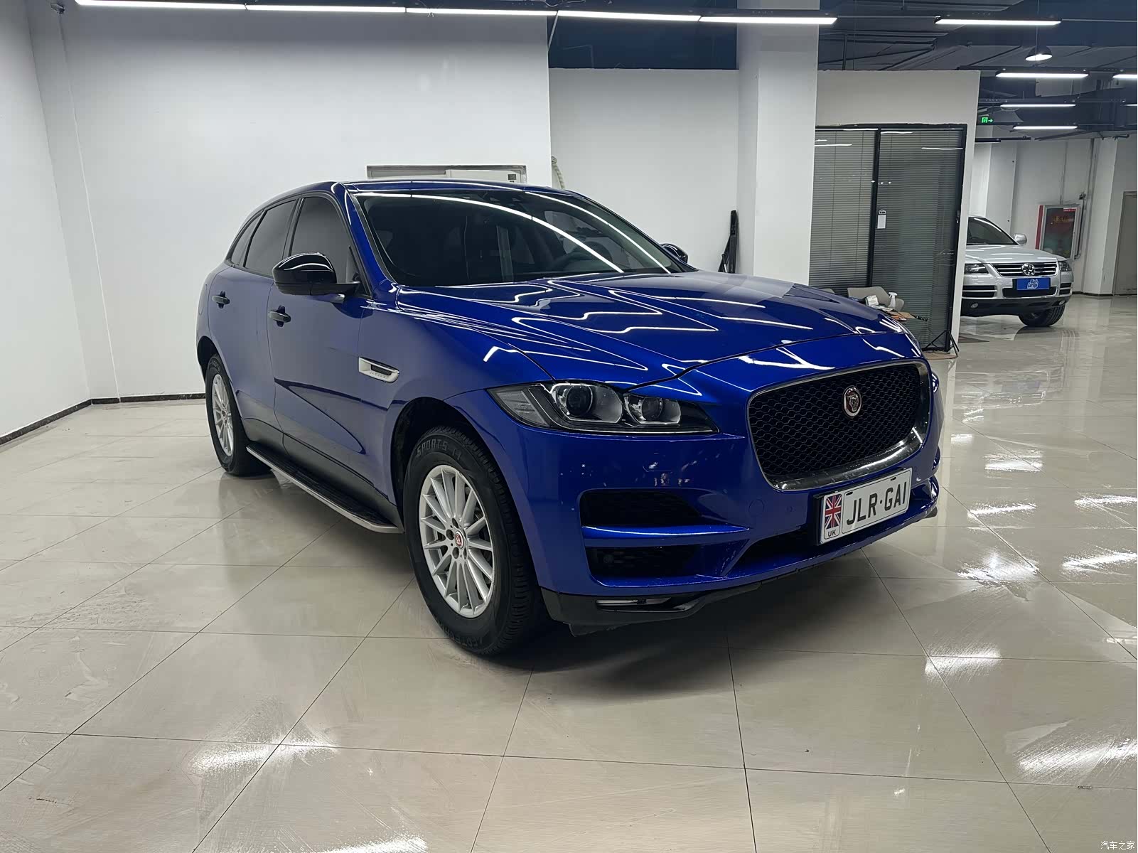 Jaguar F-PACE, 2018 3
