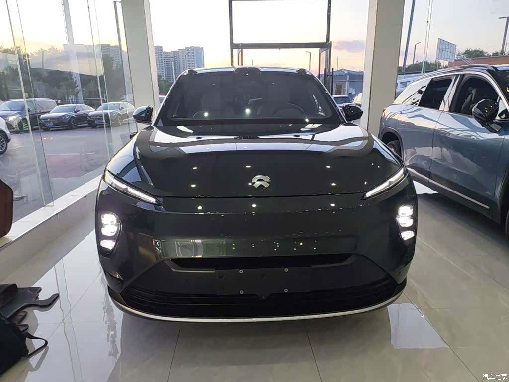NIO ES8, 2023 3