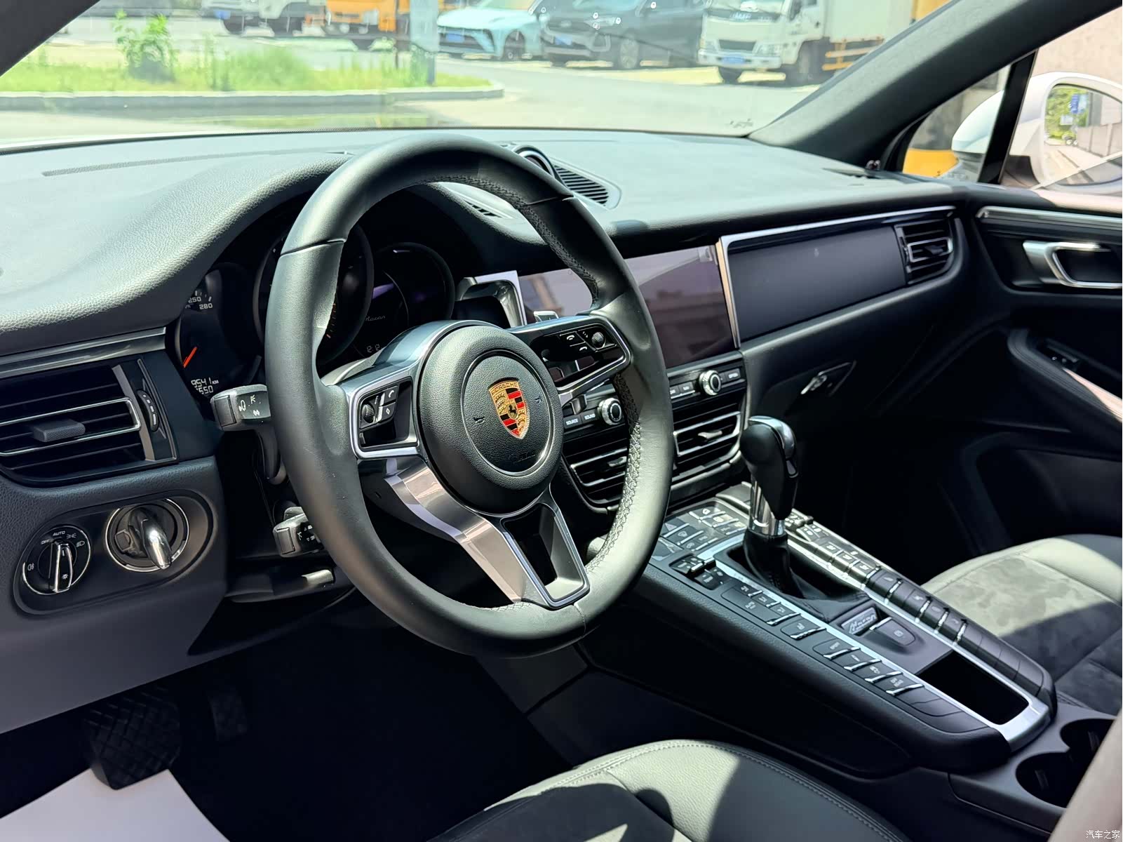 Porsche Macan, 2020 7