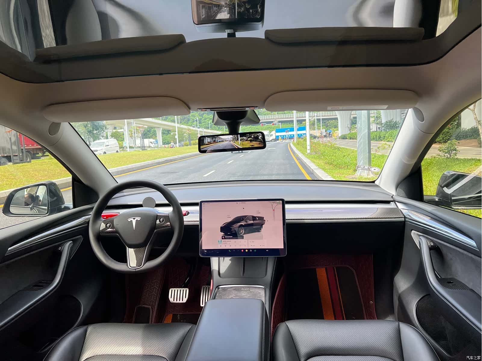 Tesla Model Y, 2022 14