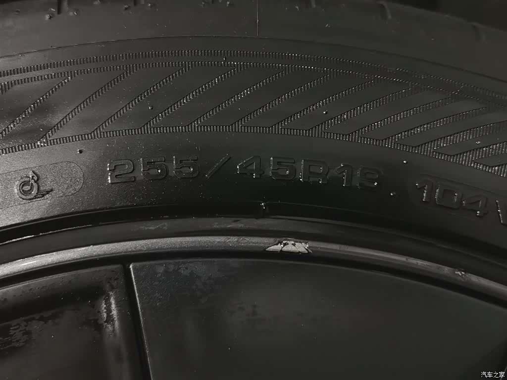 Tesla Model Y, 2024 24