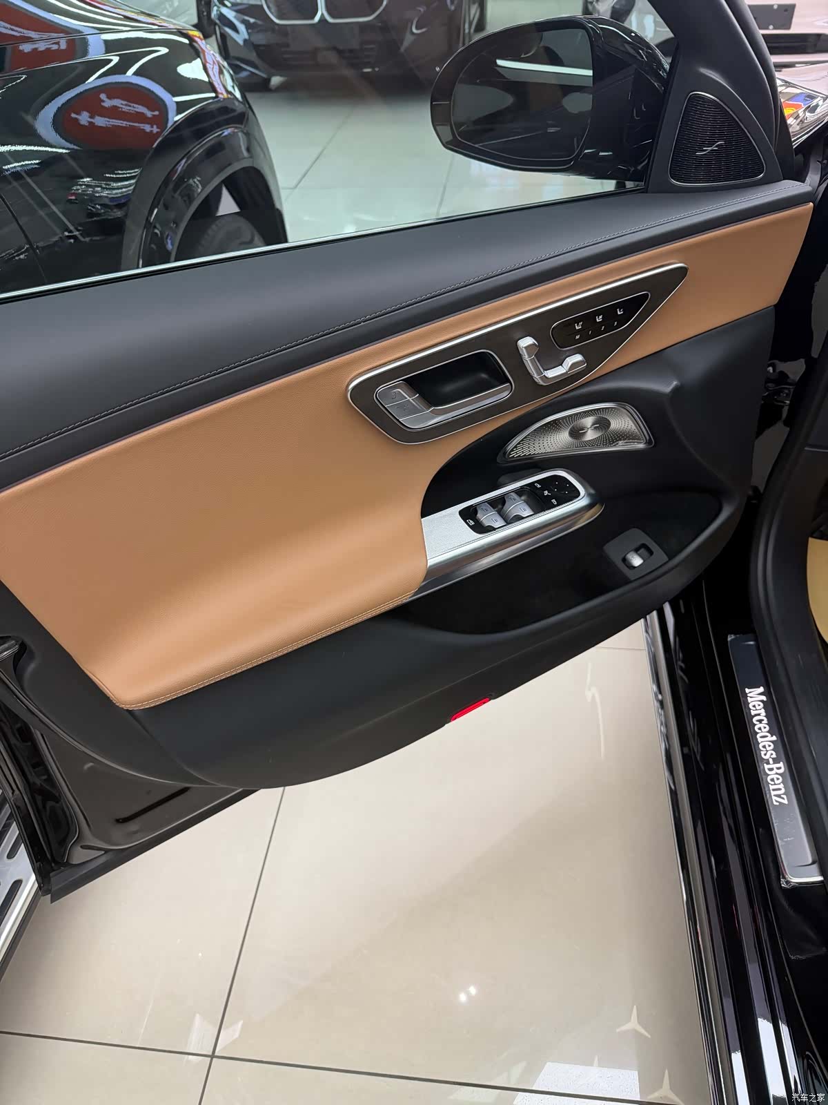 Mercedes-Benz E-Class, 2024 4