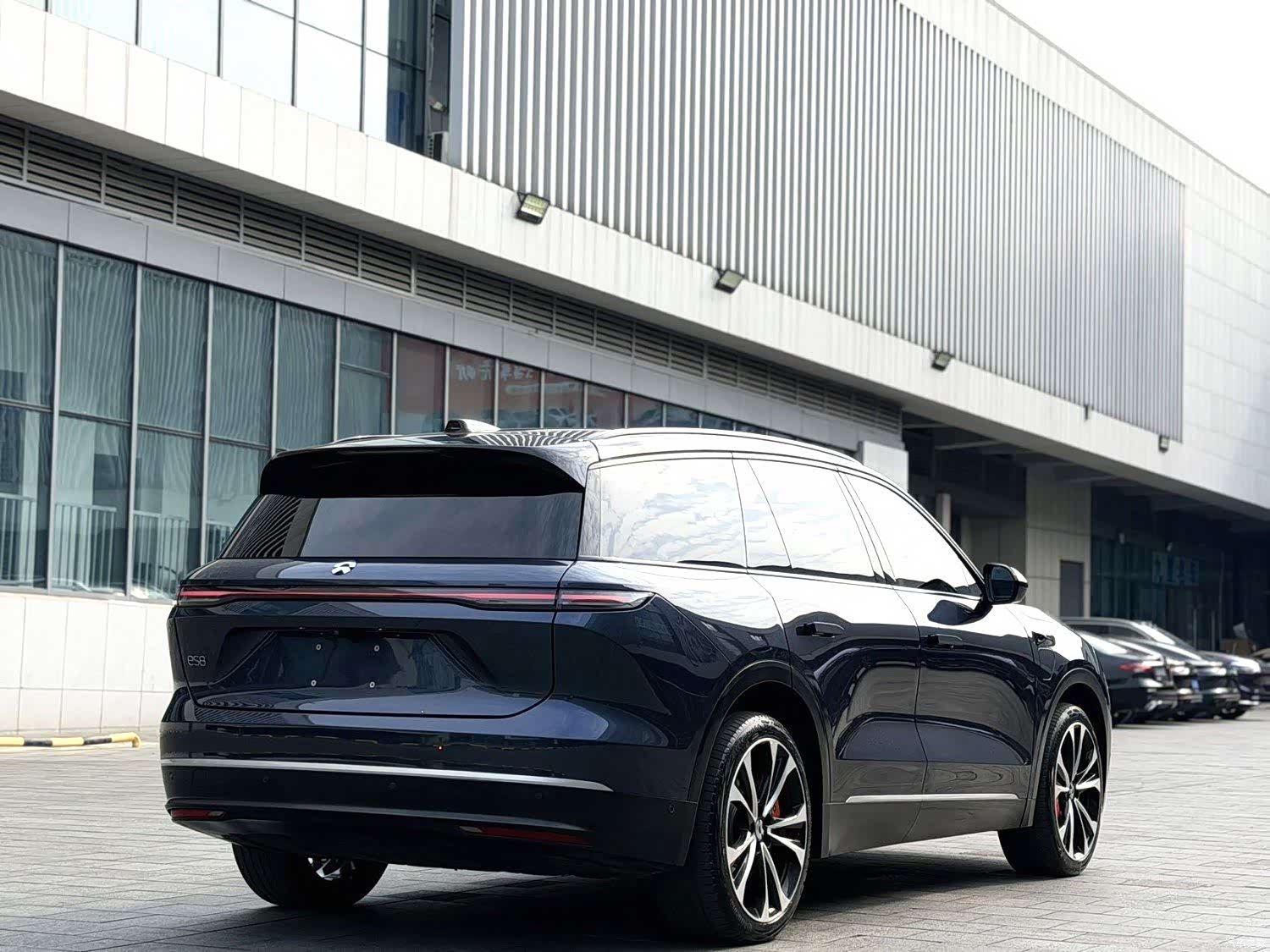 NIO ES8, 2023 8