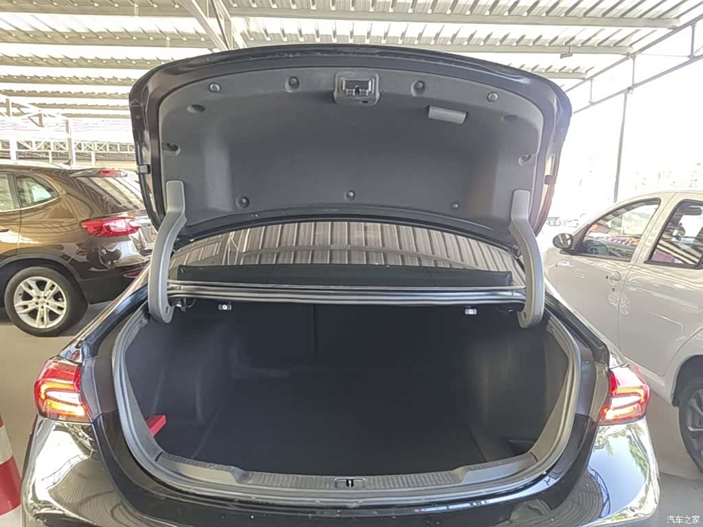 Buick LaCrosse, 2021 15