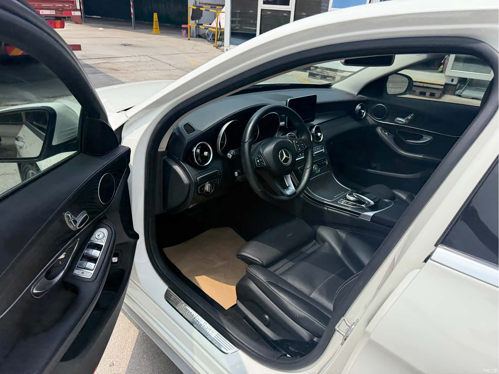 Mercedes-Benz C-Class, 2015 8