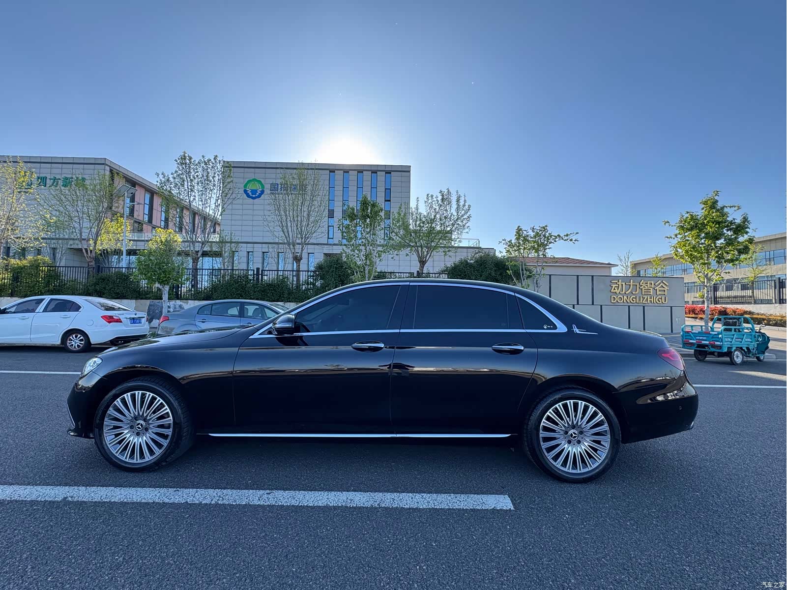 Mercedes-Benz E-Class, 2022 3