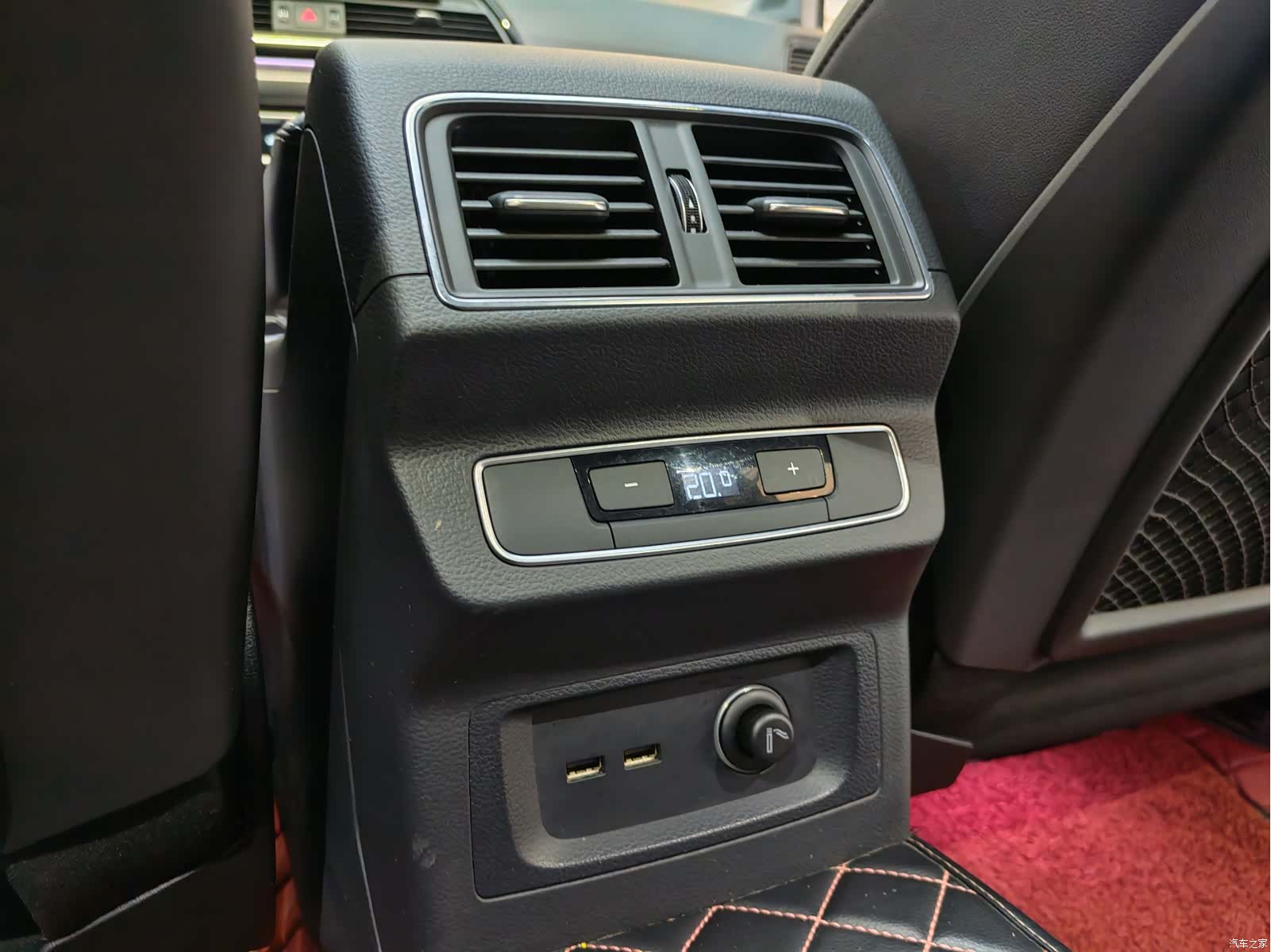 Audi Q5L, 2022 14