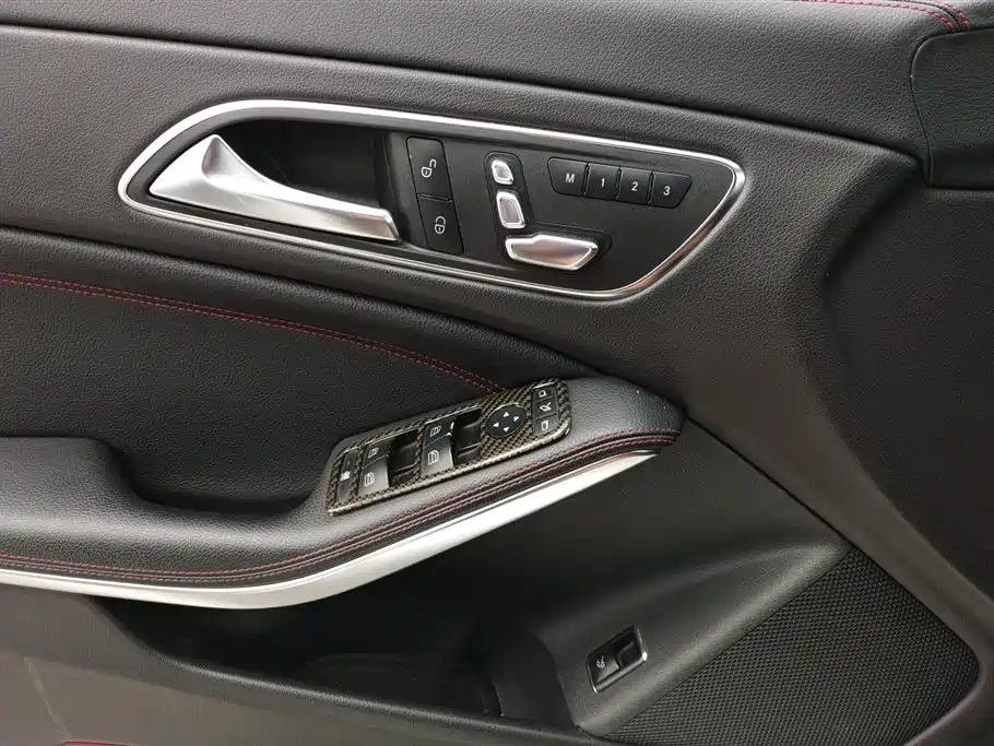 Mercedes-Benz CLA AMG