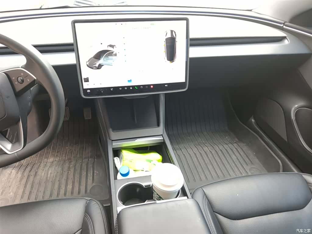 Tesla Model 3, 2023 13