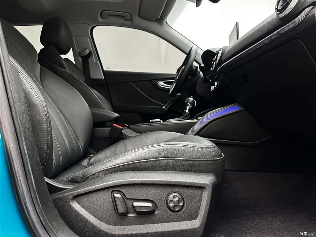 Audi Q2L, 2022 24