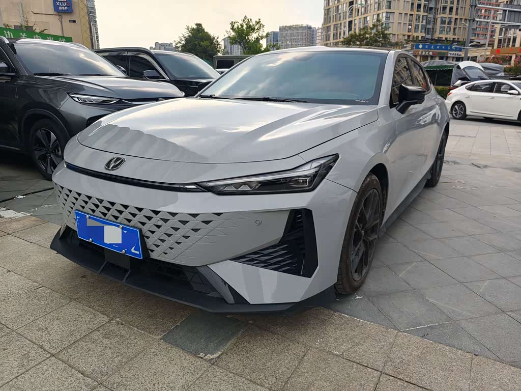 Changan UNI-V