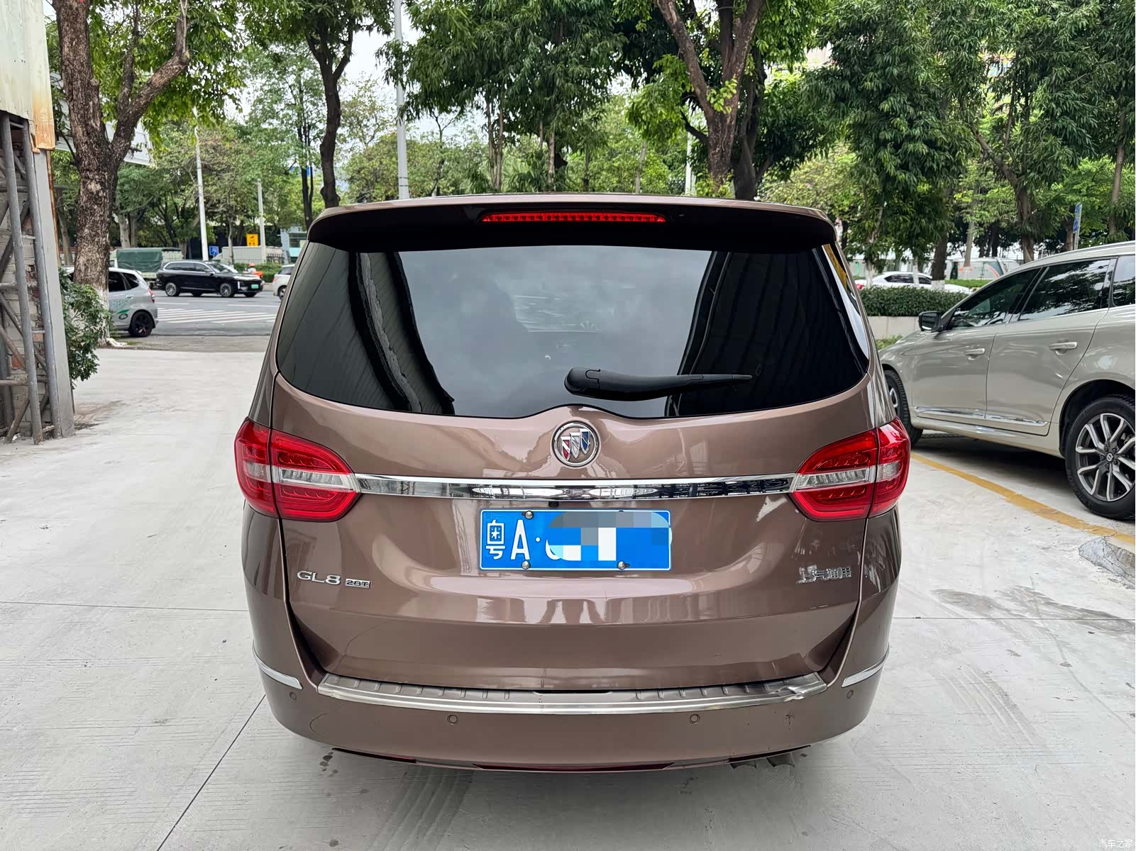 Buick GL8, 2019 все фото