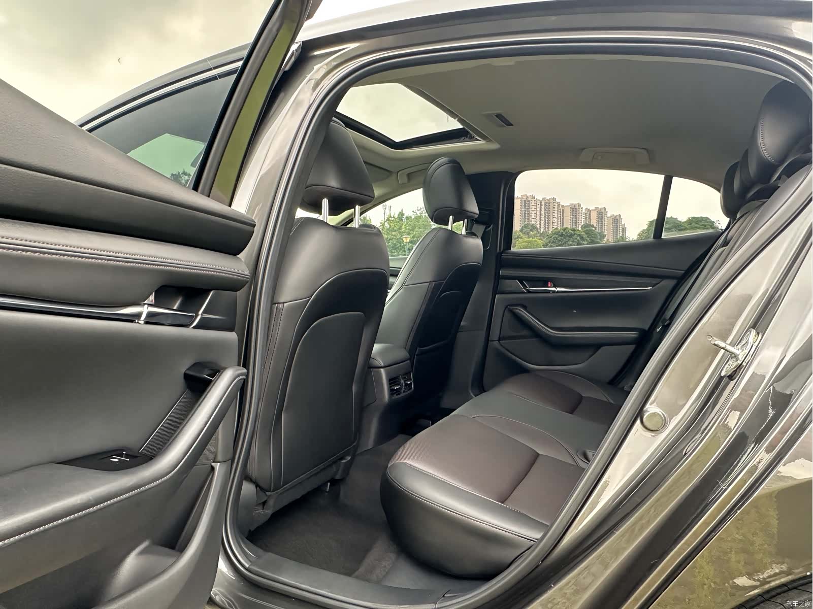 Mazda Mazda3, 2020 27