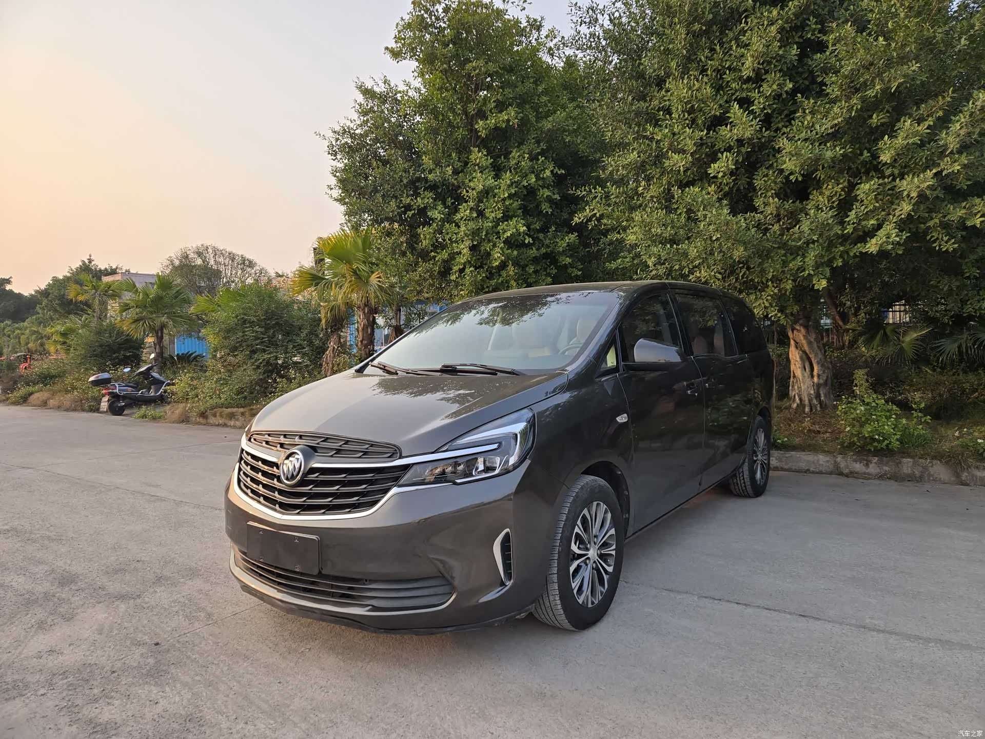 Buick GL8