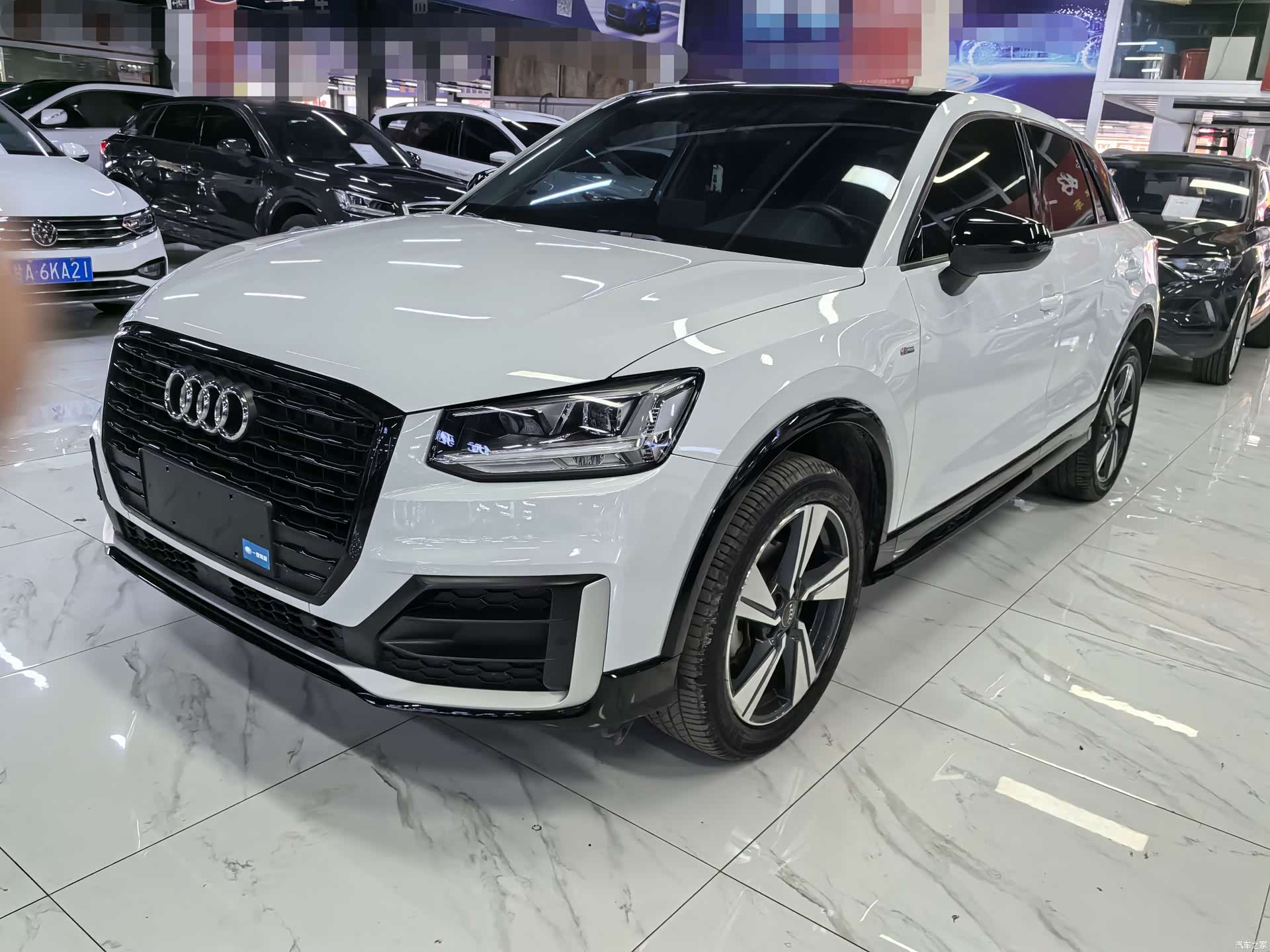 Audi Q2L, 2020 1