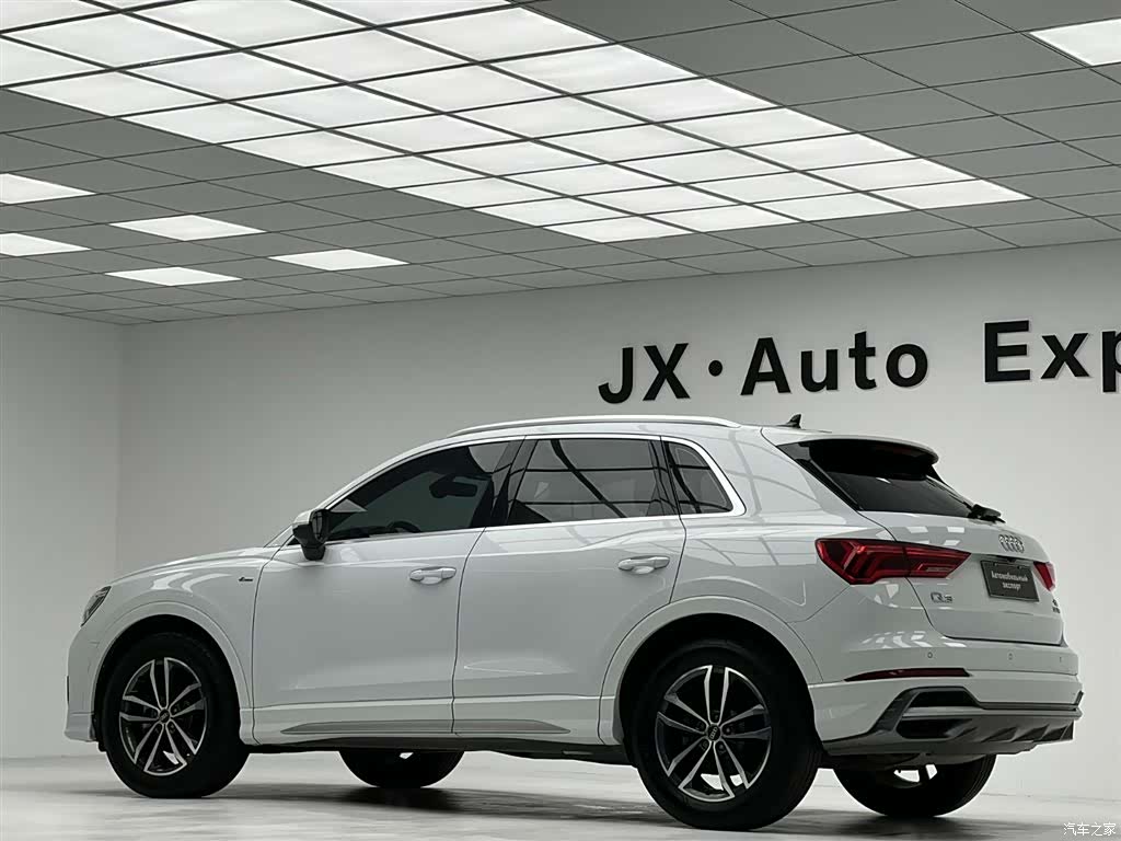 Audi Q3, 2022 7