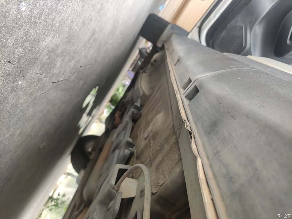 Changan CS15, 2017 22