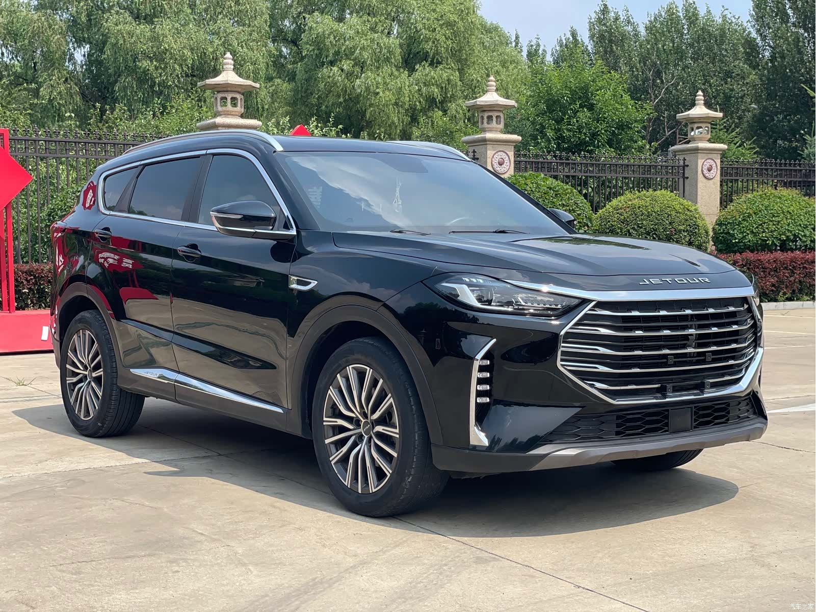 Jetour X70, 2023 3