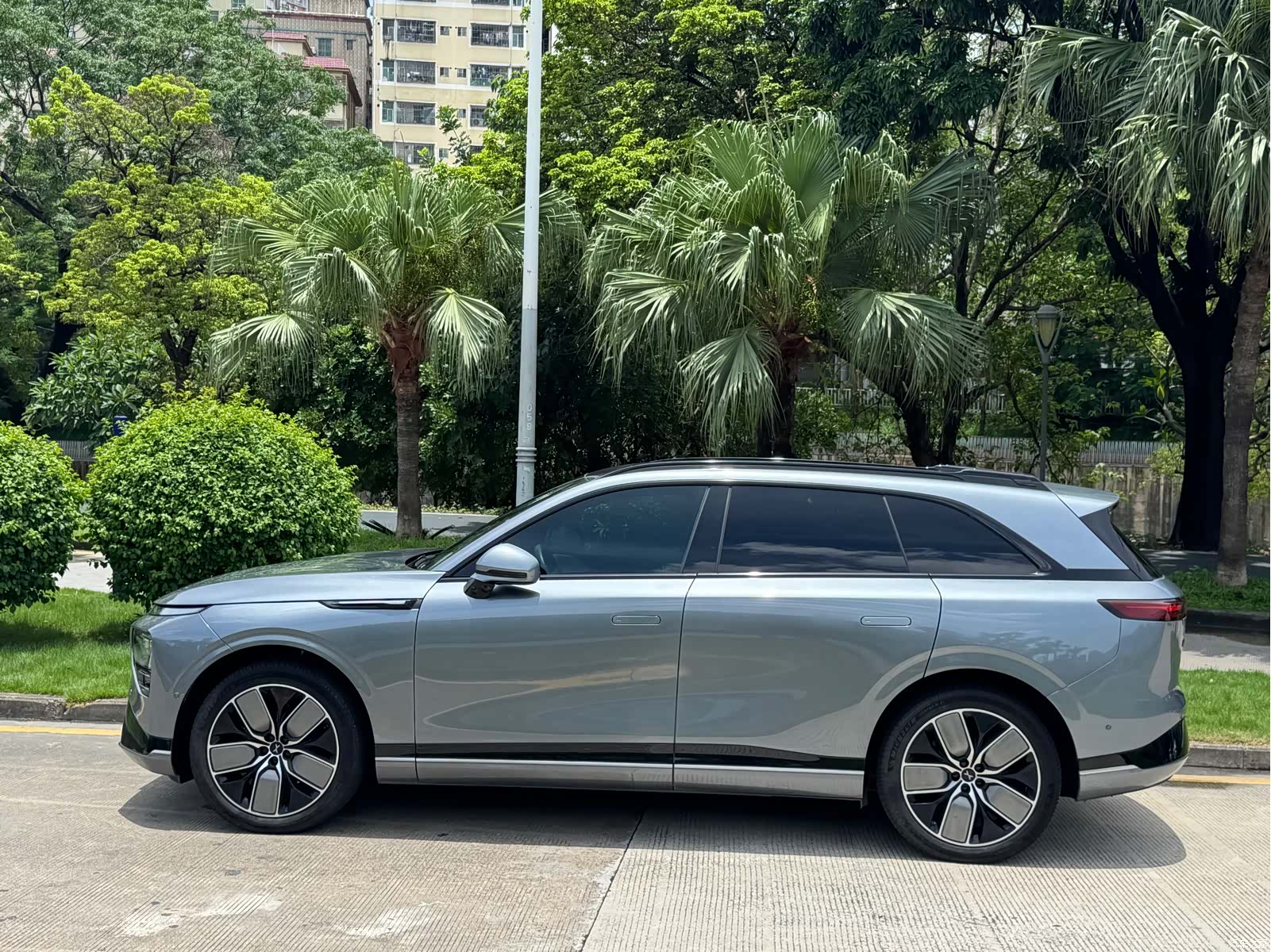 Xpeng G9, 2023 7