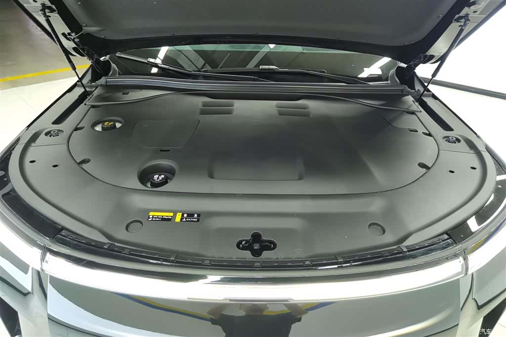 Trumpchi S9, 2025 10