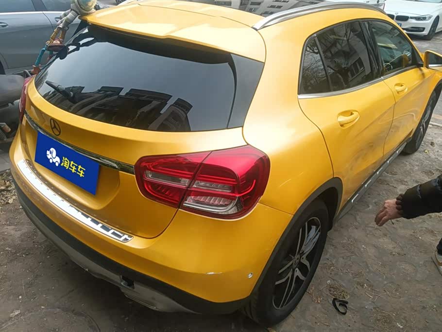 Mercedes-Benz GLA