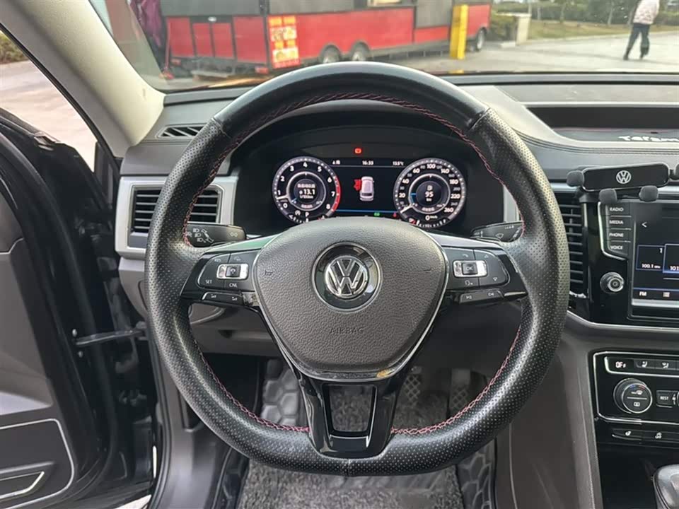 Volkswagen Tourang
