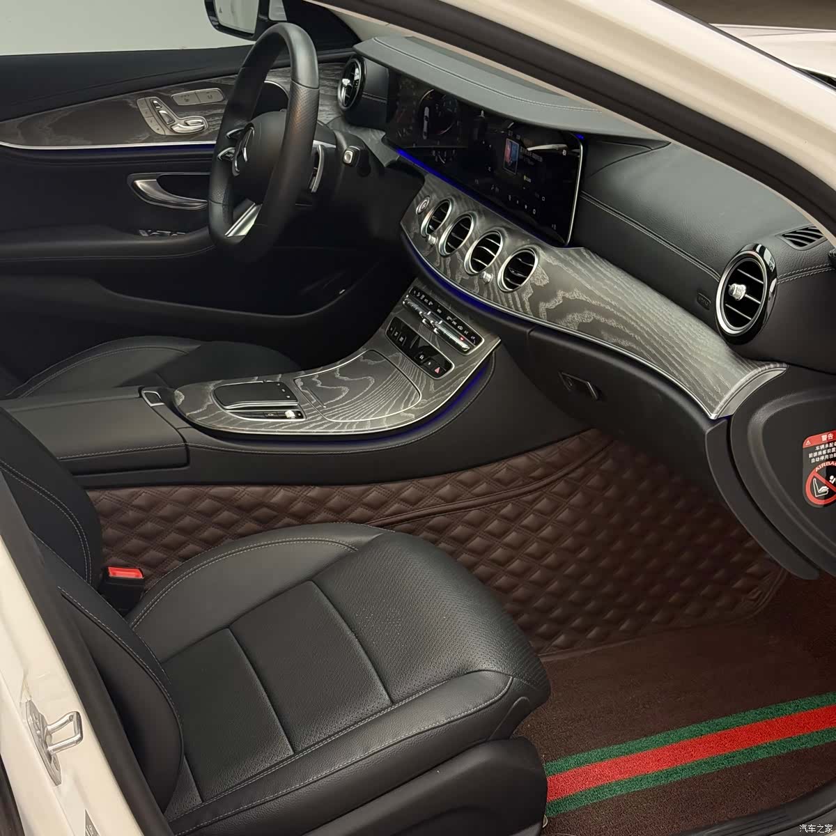 Mercedes-Benz E-Class, 2020 18