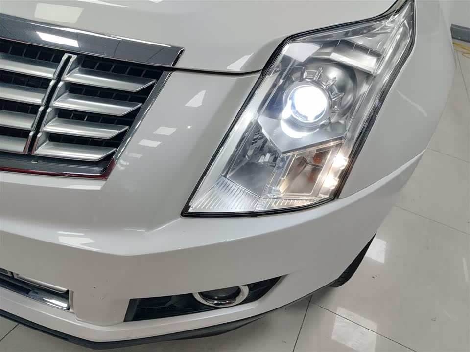 Cadillac SRX