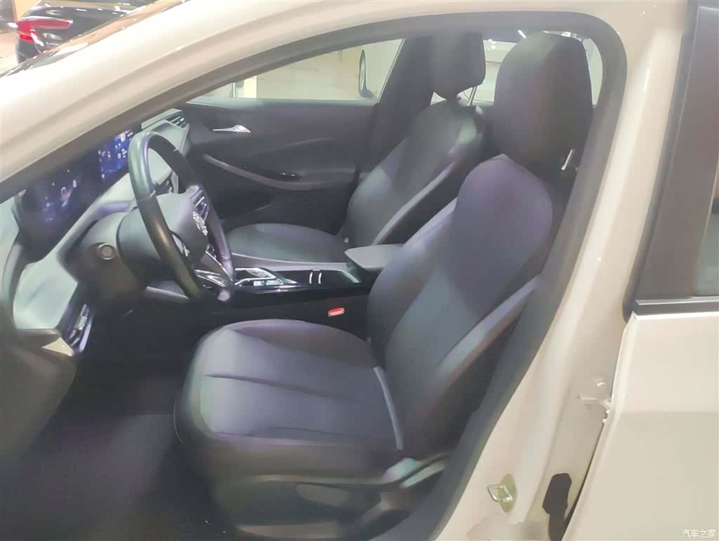 Buick Verano, 2023 15