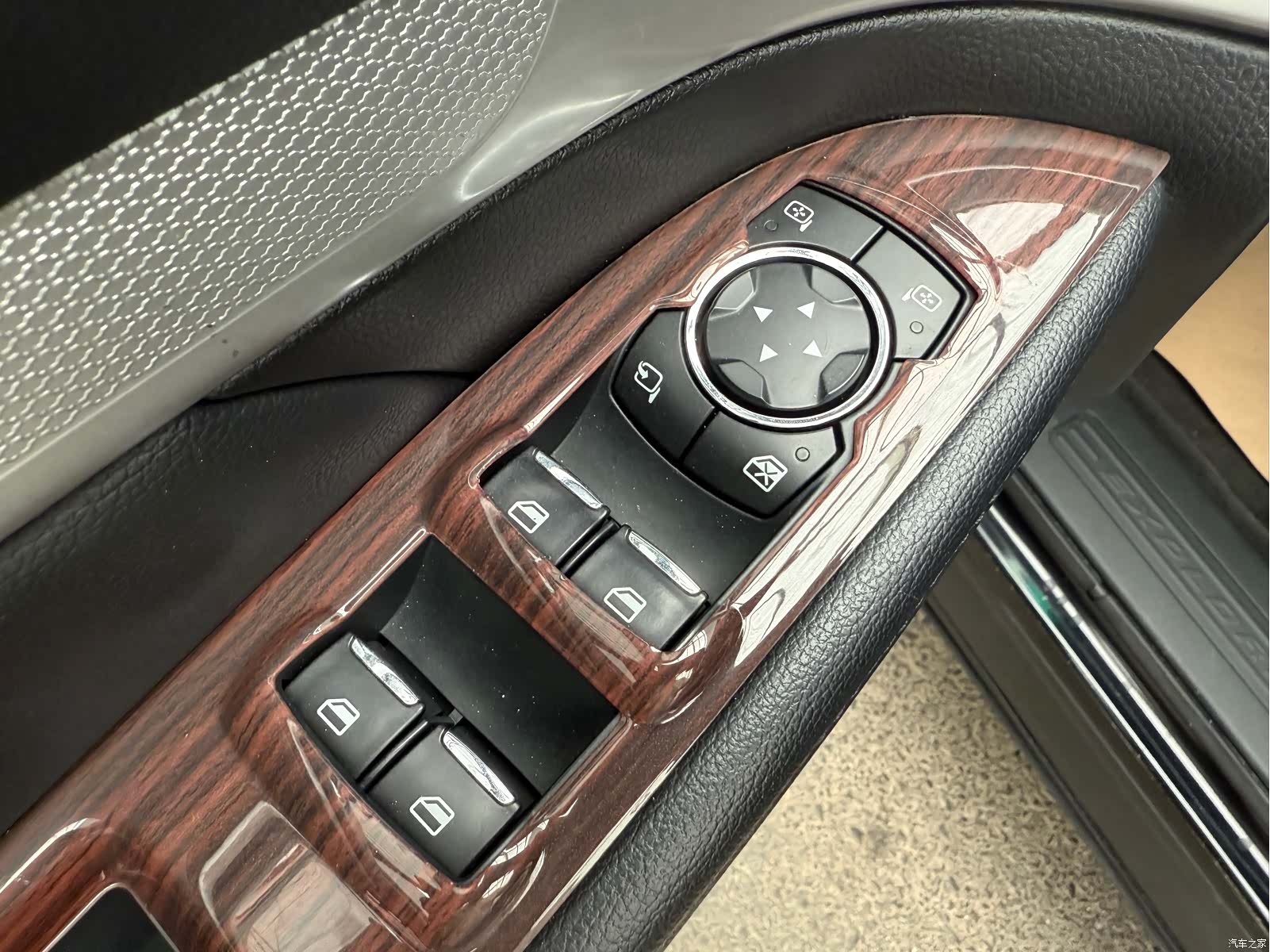 Ford Explorer, 2017 12