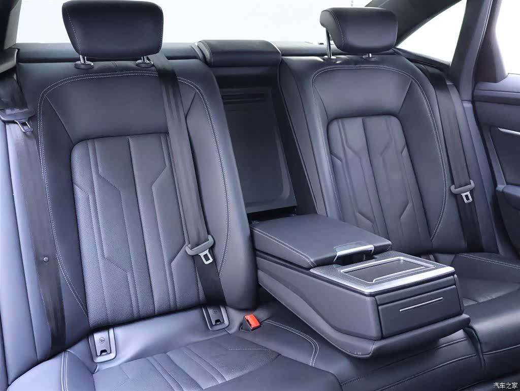 Audi A6L, 2025 23