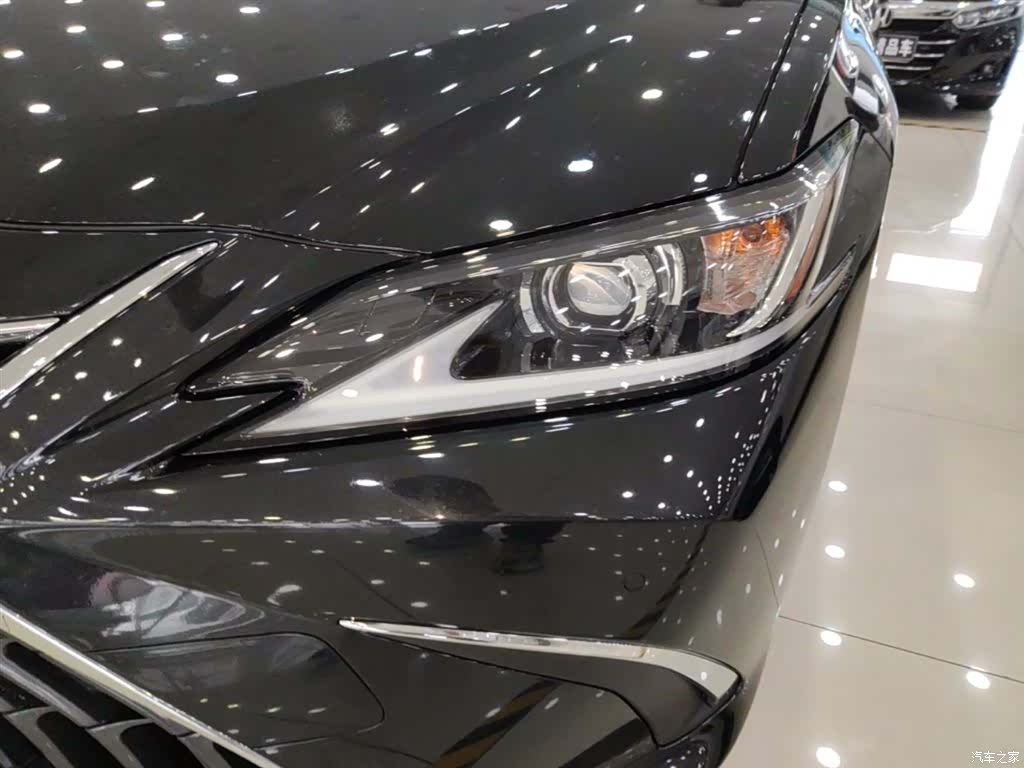 Lexus ES, 2024 24