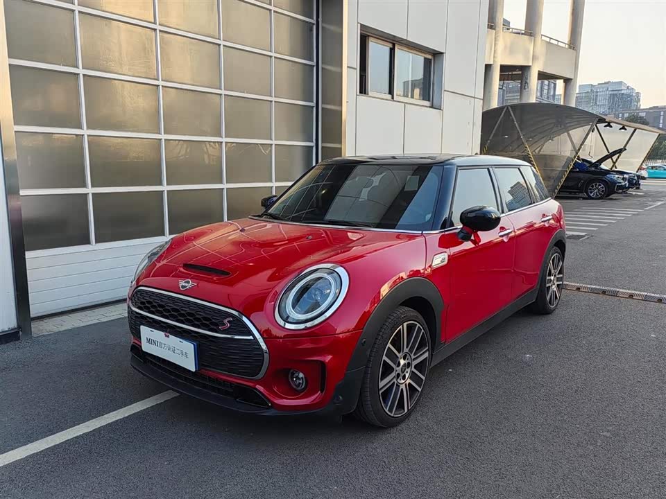 MINI CLUBMAN