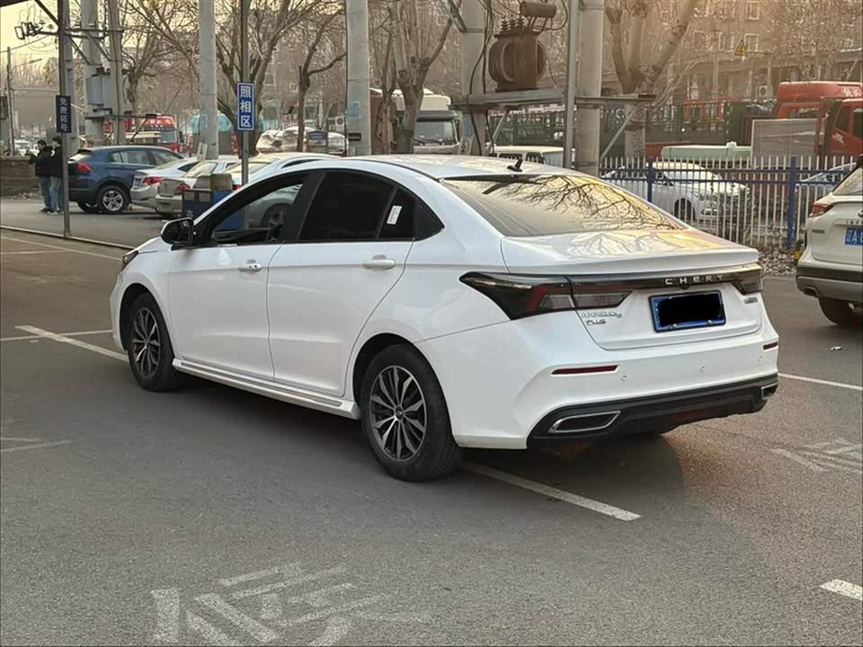 Chery Arrizo 5 PLUS