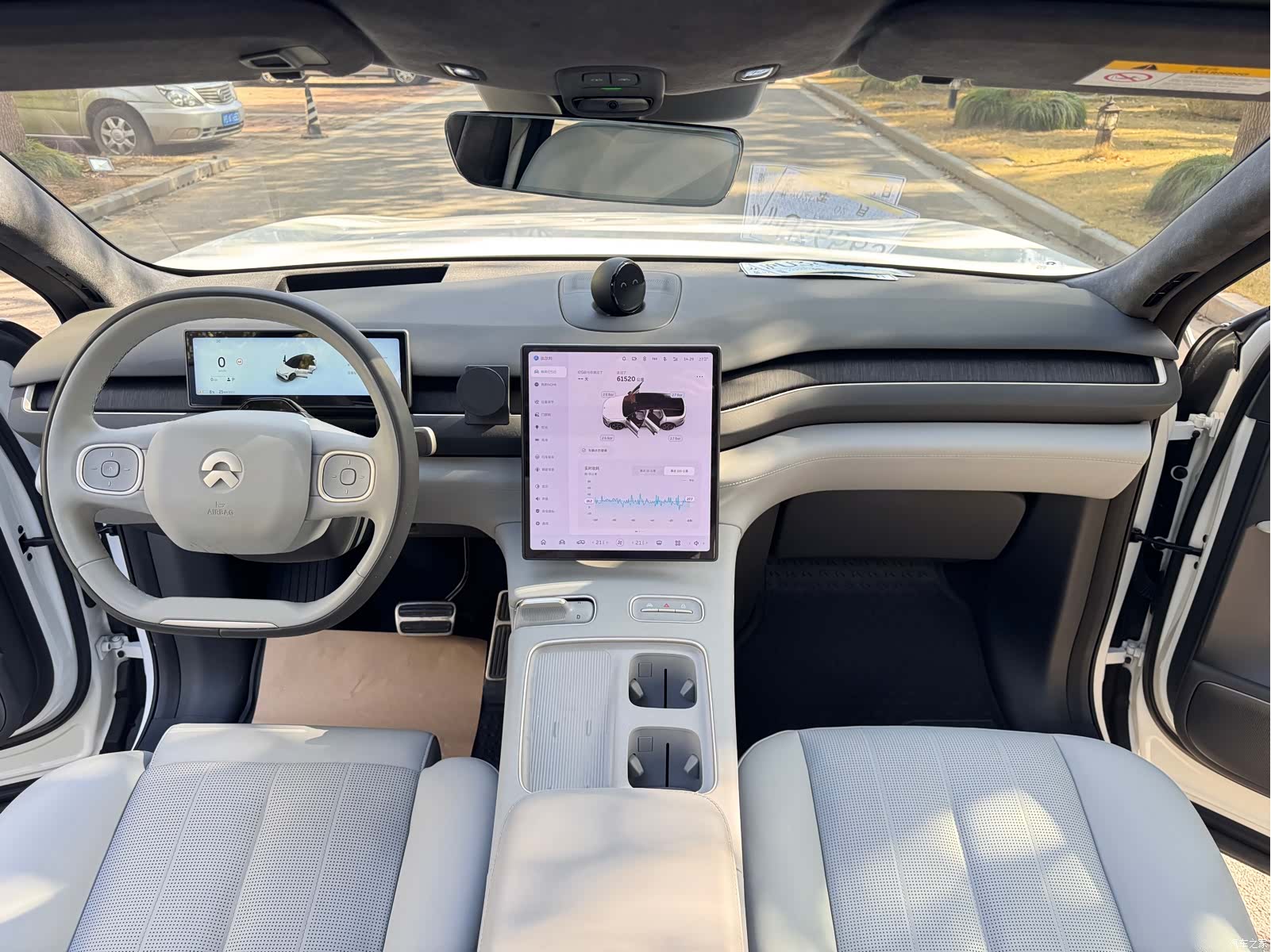 NIO ES8, 2024 7