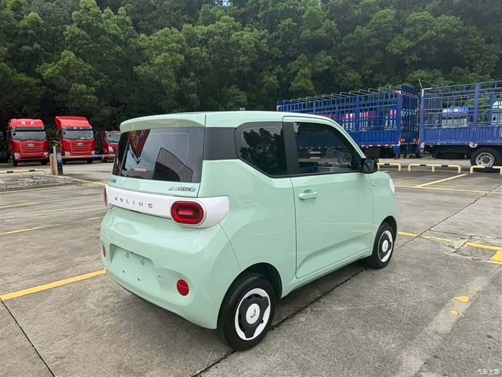 Wuling MINIEV, 2024 7