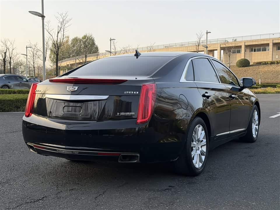 Cadillac XTS
