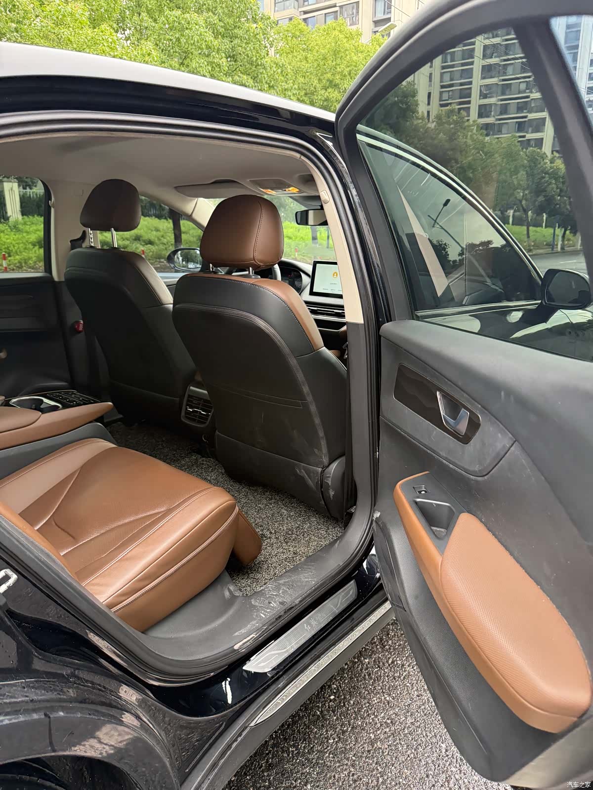 Hongqi QM5, 2022 15