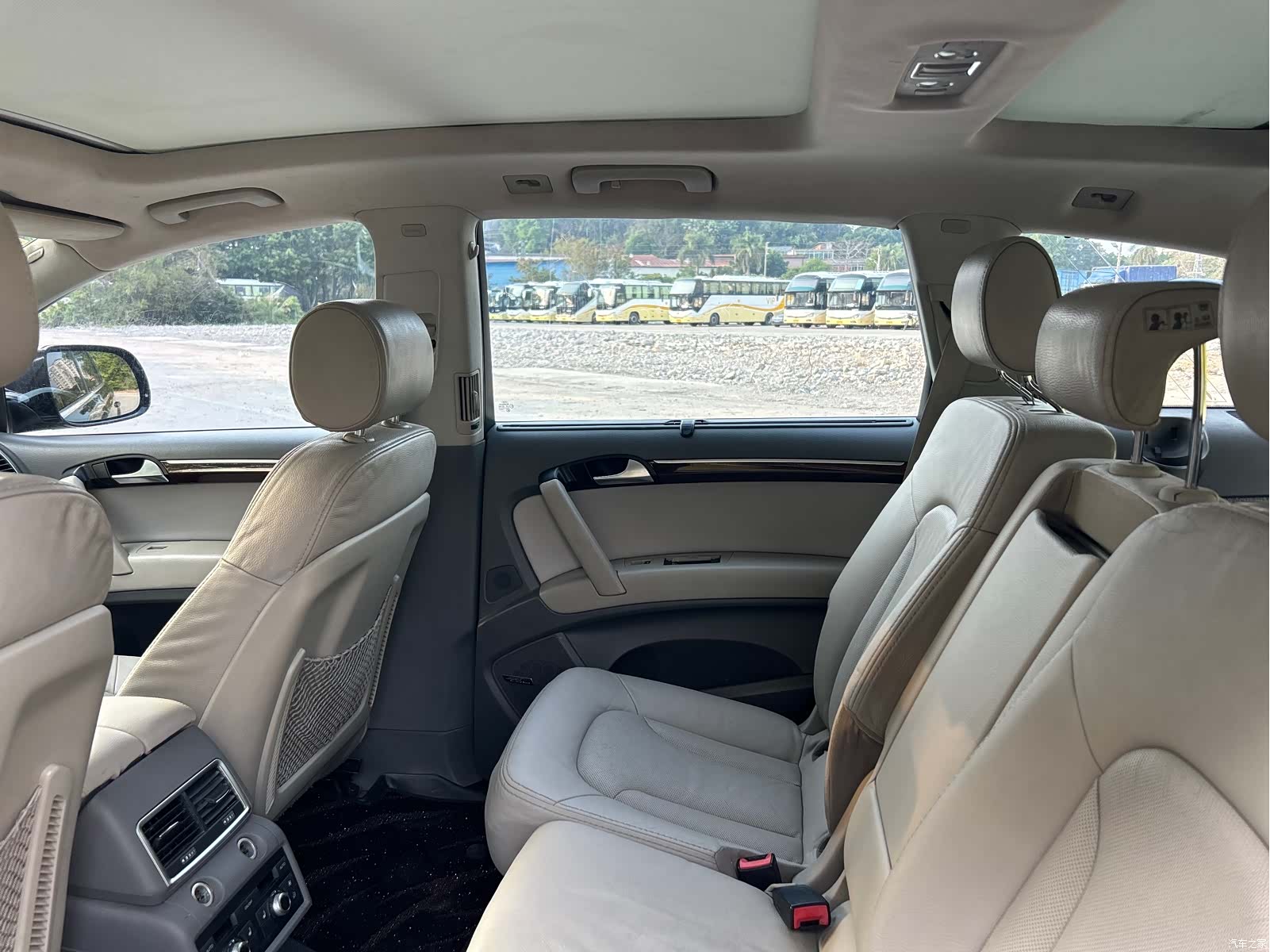 Audi Q7, 2011 17