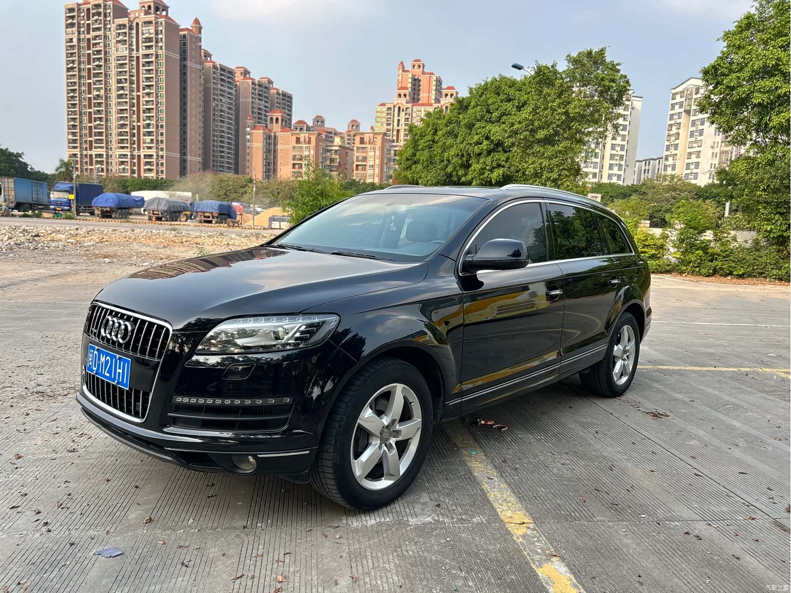 Audi Q7, 2011 1