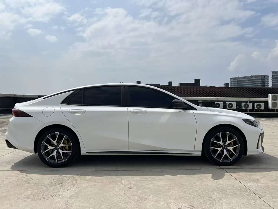Trumpchi Shadow Leopard