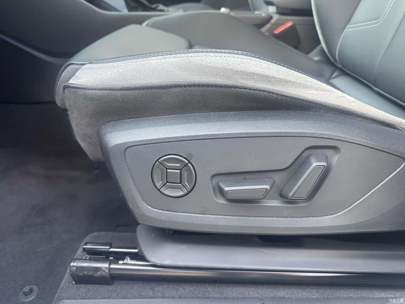 Audi Q3, 2024 13
