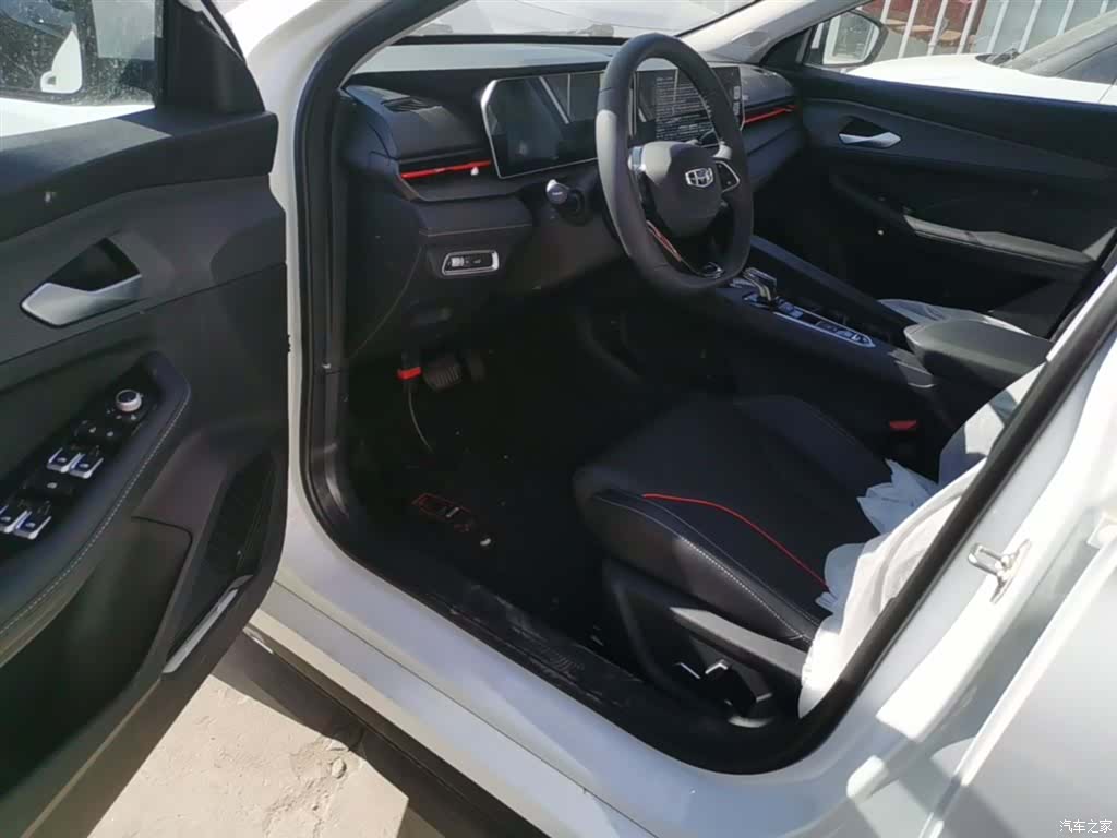 Geely Binray, 2026 16