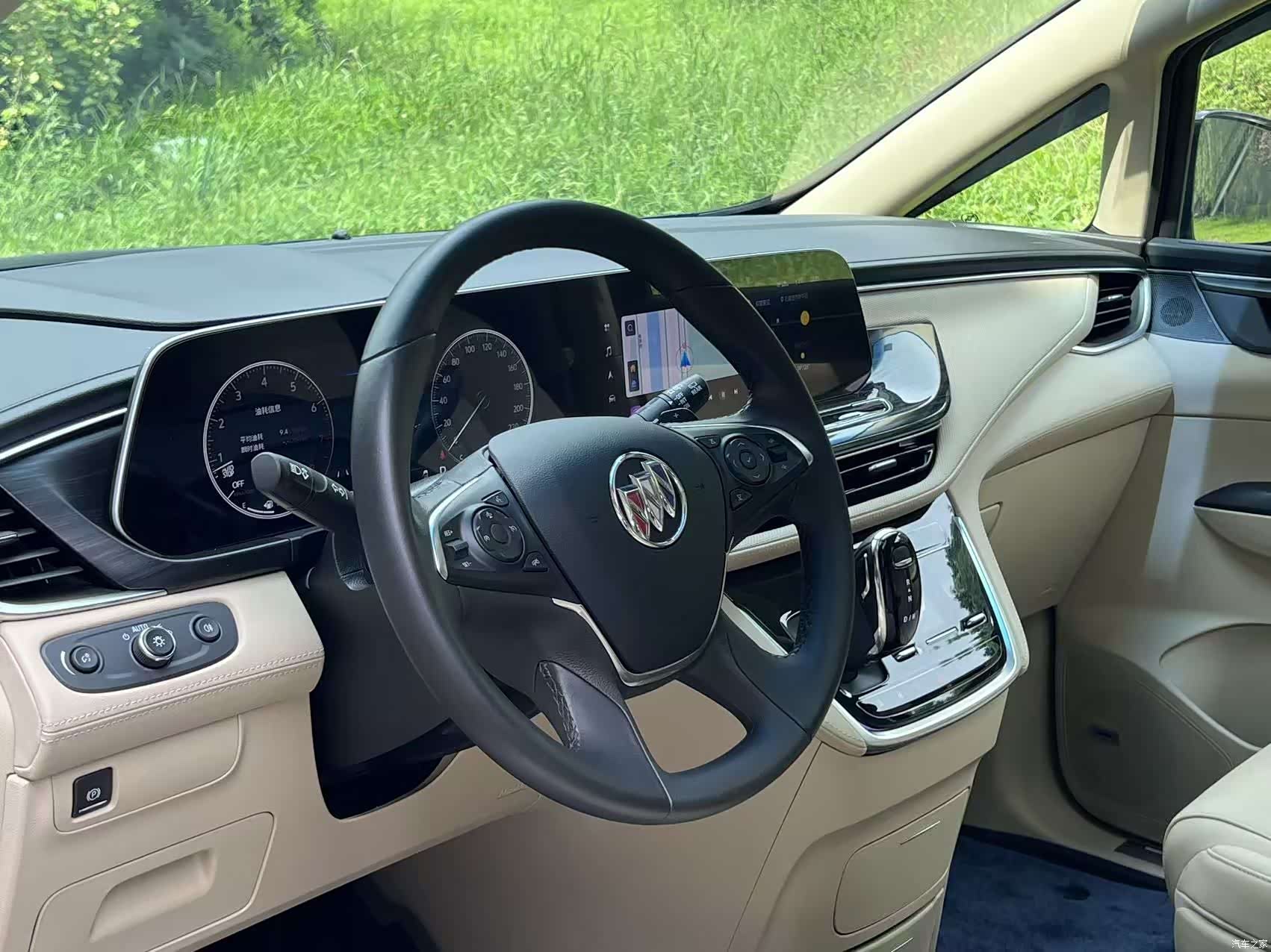 Buick GL8, 2023 10