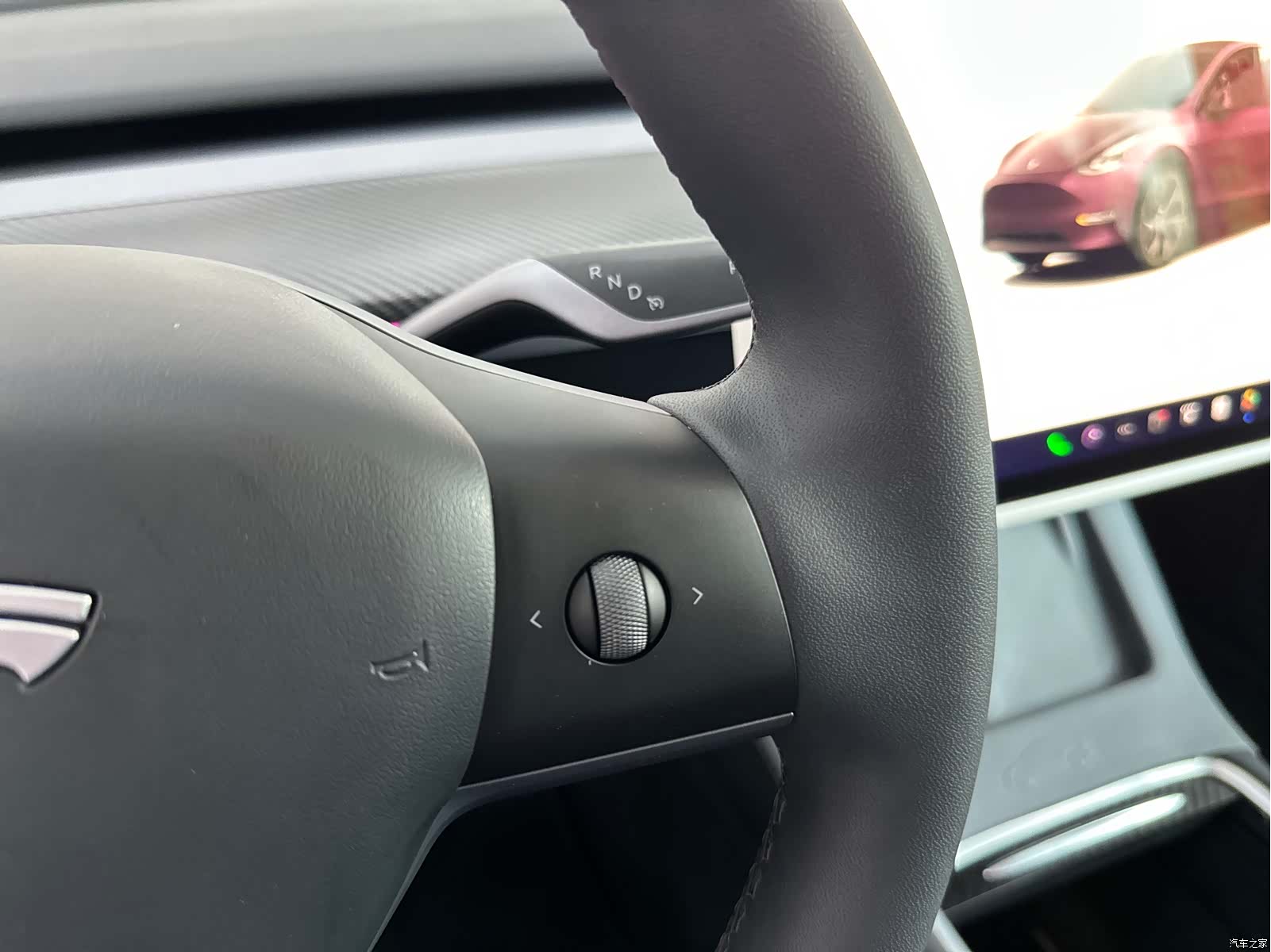 Tesla Model Y, 2024 7