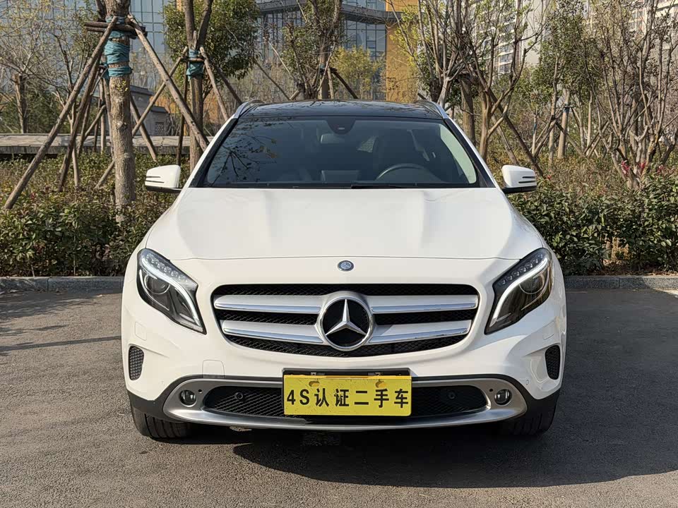 Mercedes-Benz GLA