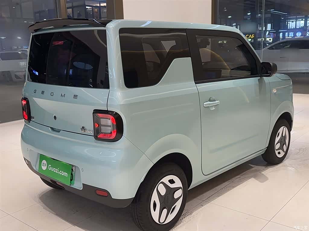 Geely Panda, 2025 21
