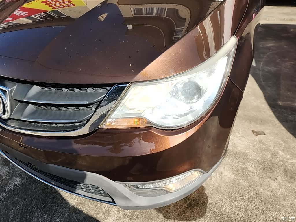 Wuling 730, 2015 24