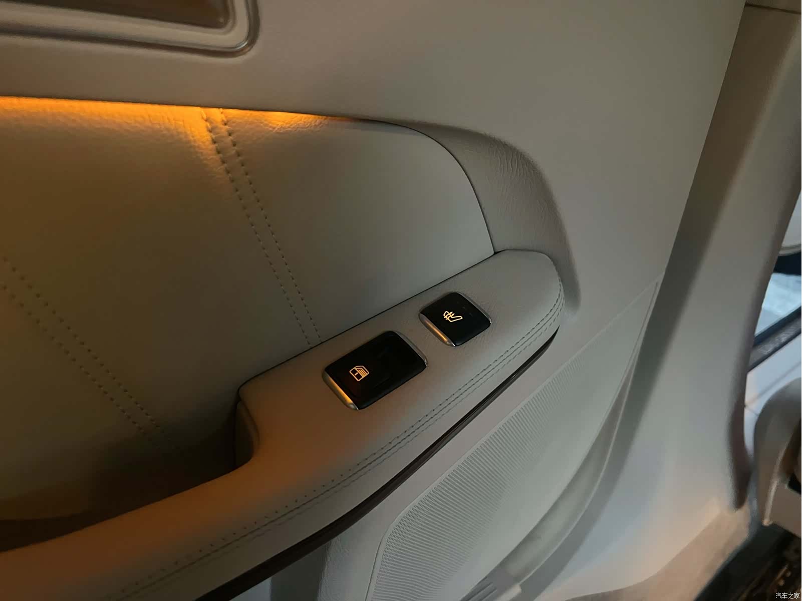 Mercedes-Benz E-Class, 2015 9