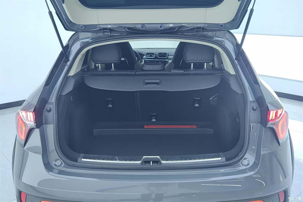 Lynk & Co 01, 2019 4